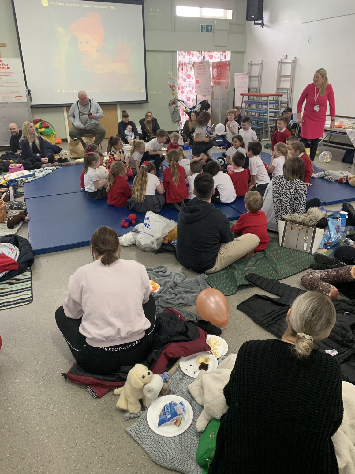 Class 1’s Teddy Bears Picnic